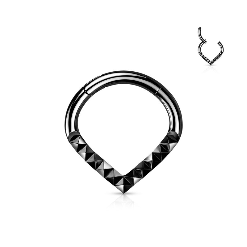 Black Lined Pyramid Cuts Chevron